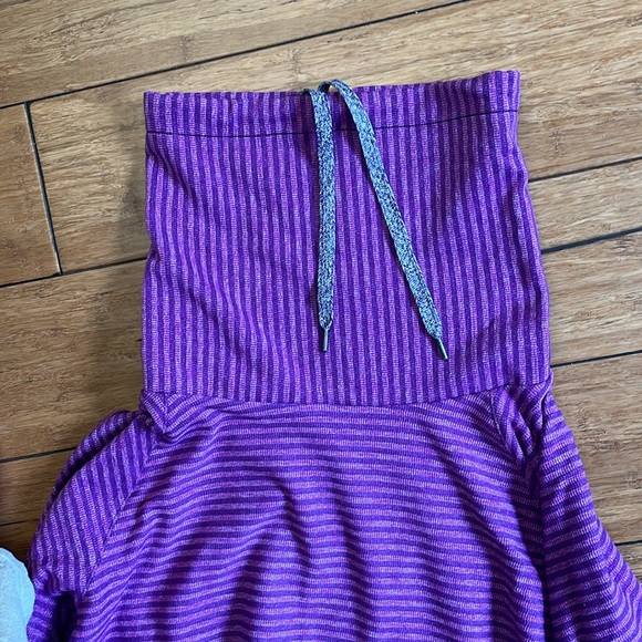 Outdoor research Mikala LS shirt.  Purple size medium   Long sleeve pullover. - Picture 7 of 9